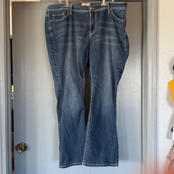 Royalty for Me Women's sz 22W Denim Jeans Straight Leg Mid Rise - Picture 1 of 6